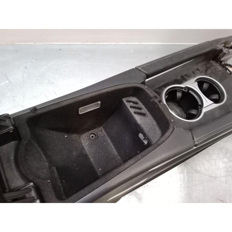 Recambio de consola central inferior para mercedes-benz clase m (w164) ml 350 cdi 4-matic (164.122) referencia OEM IAM   