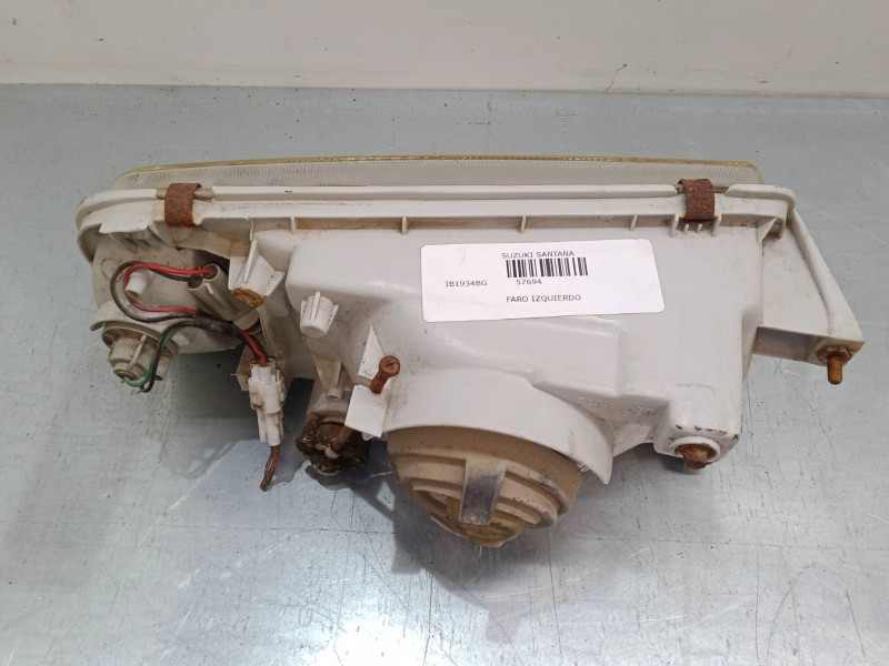 Recambio de faro izquierdo para suzuki vitara (et, ta, td) 1.6 (se 416) referencia OEM IAM    Recambio de faro izquierdo para suzuki vitara (et, ta, td) 1.6 (se 416) referencia OEM IAM