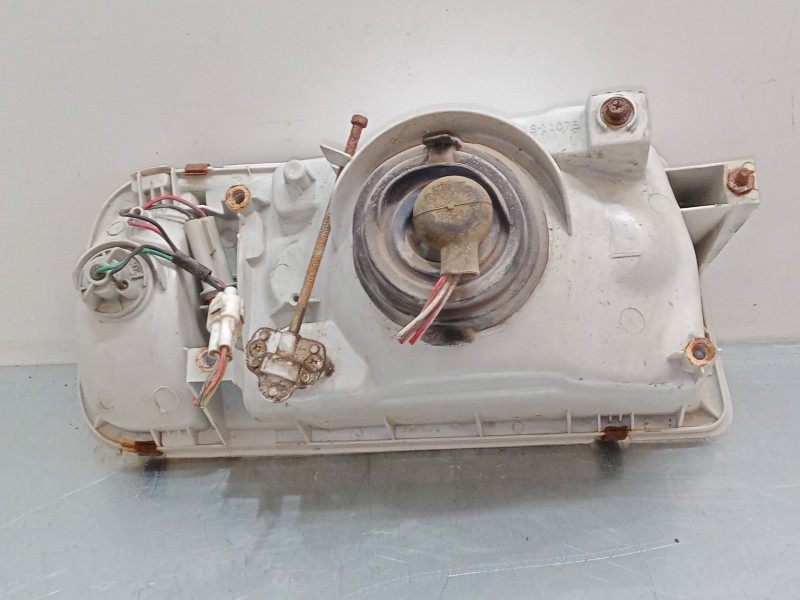 Recambio de faro izquierdo para suzuki vitara (et, ta, td) 1.6 (se 416) referencia OEM IAM    Recambio de faro izquierdo para suzuki vitara (et, ta, td) 1.6 (se 416) referencia OEM IAM