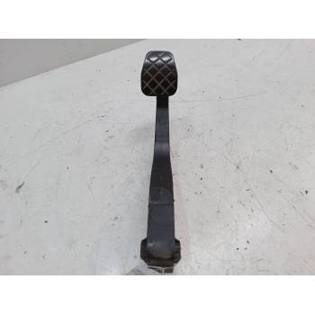 PEDAL EMBRAGUE 