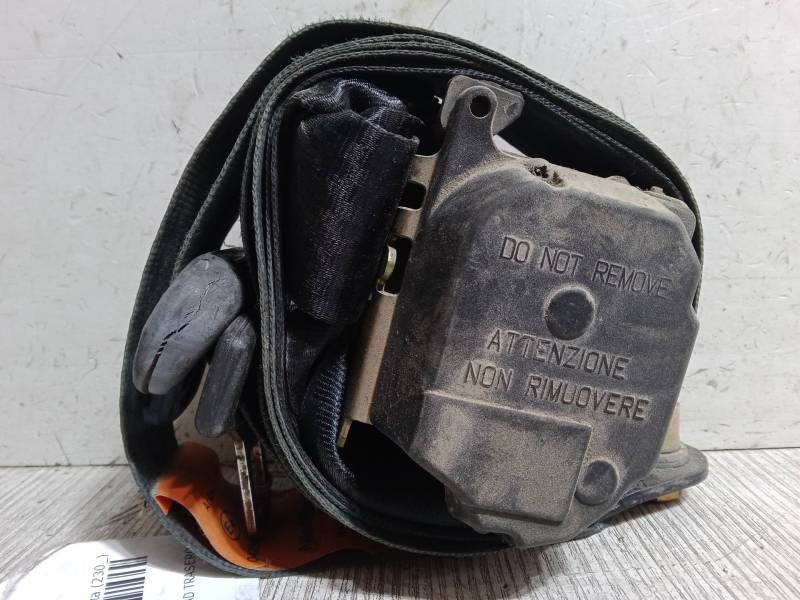 CINTURON SEGURIDAD TRASERO DERECHO 