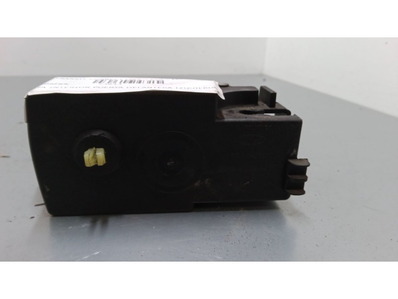 Recambio de maneta interior puerta delantera izquierda para ford transit connect (p65_, p70_, p80_) 1.8 tdci referencia OEM IAM  Recambio de maneta interior puerta delantera izquierda para ford transit connect (p65_, p70_, p80_) 1.8 tdci referencia OEM IAM