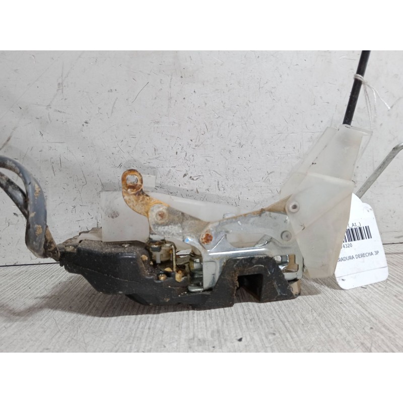 Recambio de cerradura derecha 3p para toyota rav 4 i (_a1_) 2.0 4wd (sxa10, sxa11) referencia OEM IAM   