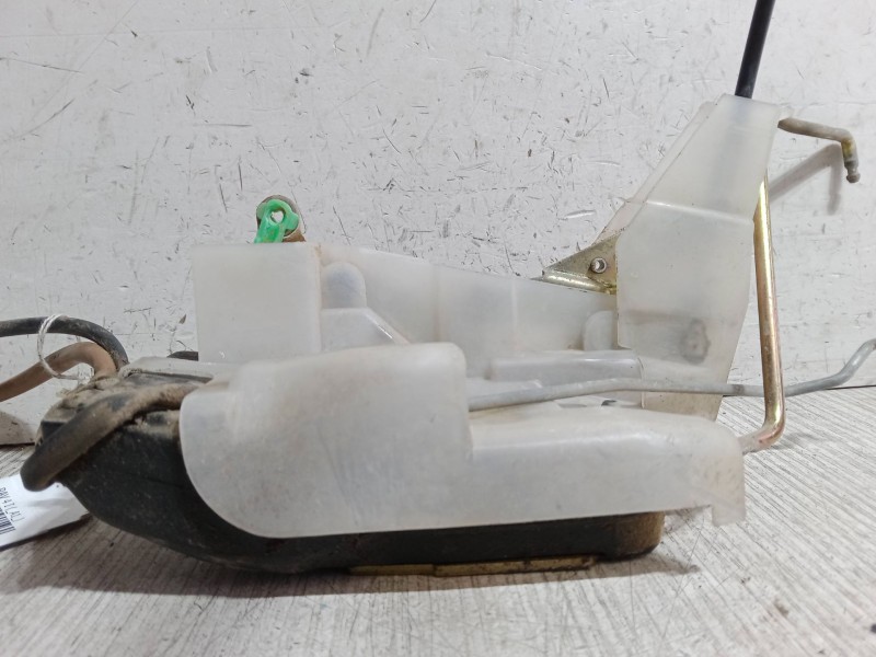 Recambio de cerradura izquierda 3p para toyota rav 4 i (_a1_) 2.0 4wd (sxa10, sxa11) referencia OEM IAM    Recambio de cerradura izquierda 3p para toyota rav 4 i (_a1_) 2.0 4wd (sxa10, sxa11) referencia OEM IAM