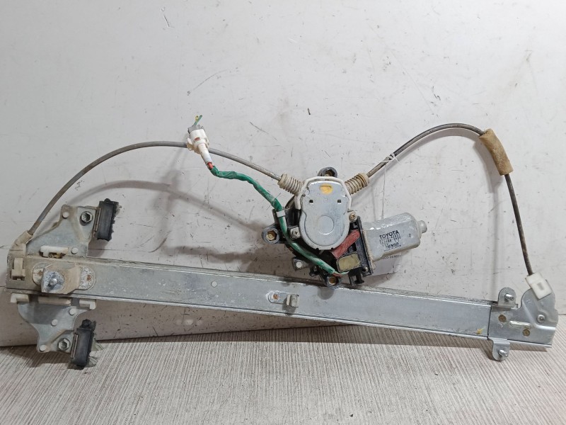 Recambio de elevalunas electrico derecho 3p para toyota rav 4 i (_a1_) 2.0 4wd (sxa10, sxa11) referencia OEM IAM 8571042031   Recambio de elevalunas electrico derecho 3p para toyota rav 4 i (_a1_) 2.0 4wd (sxa10, sxa11) referencia OEM IAM 8571042031