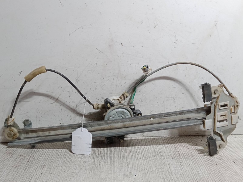 Recambio de elevalunas electrico derecho 3p para toyota rav 4 i (_a1_) 2.0 4wd (sxa10, sxa11) referencia OEM IAM 8571042031   Recambio de elevalunas electrico derecho 3p para toyota rav 4 i (_a1_) 2.0 4wd (sxa10, sxa11) referencia OEM IAM 8571042031