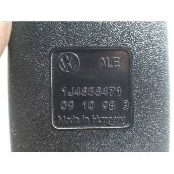 ANCLAJE CINTURON DELANTERO IZQUIERDO 1J4858471 