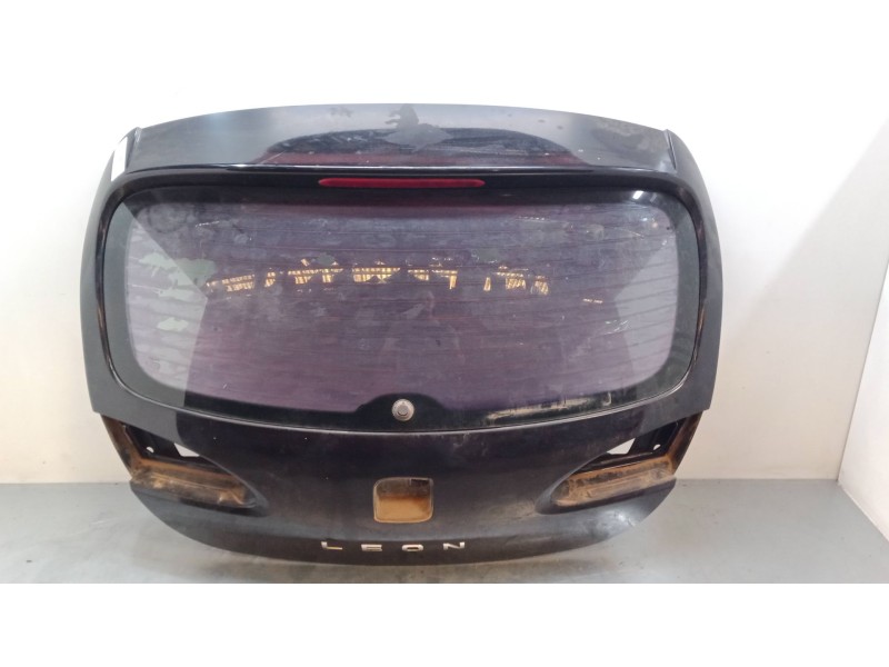 Recambio de porton trasero para seat leon (1p1) 1.6 referencia OEM IAM 1P0827024  