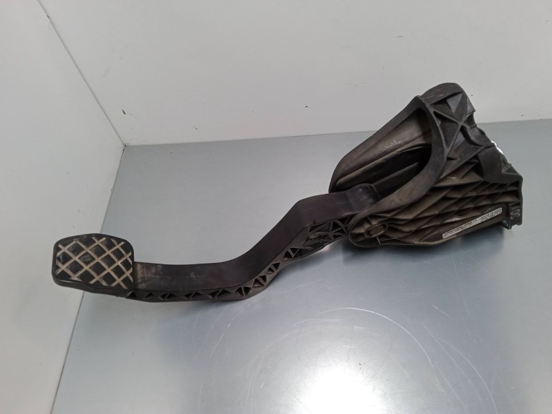Recambio de pedal embrague para volkswagen golf v (1k1) 1.6 referencia OEM IAM 1K1721059BD  