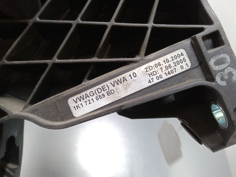 Recambio de pedal embrague para volkswagen golf v (1k1) 1.6 referencia OEM IAM 1K1721059BD  