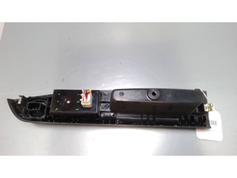 Recambio de mando elevalunas delantero izquierdo para hyundai getz (tb) 1.1 referencia OEM IAM   
