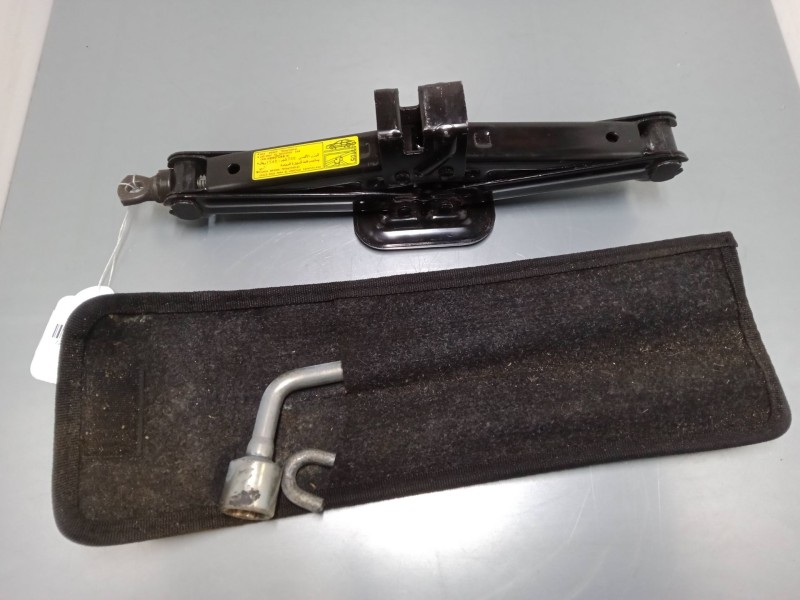 Recambio de gato para hyundai getz (tb) 1.1 referencia OEM IAM   