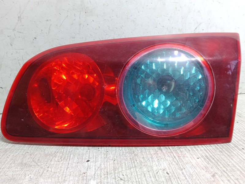 Recambio de piloto trasero derecho interior para fiat croma (194_) 1.9 d multijet referencia OEM IAM 27492201  51727251