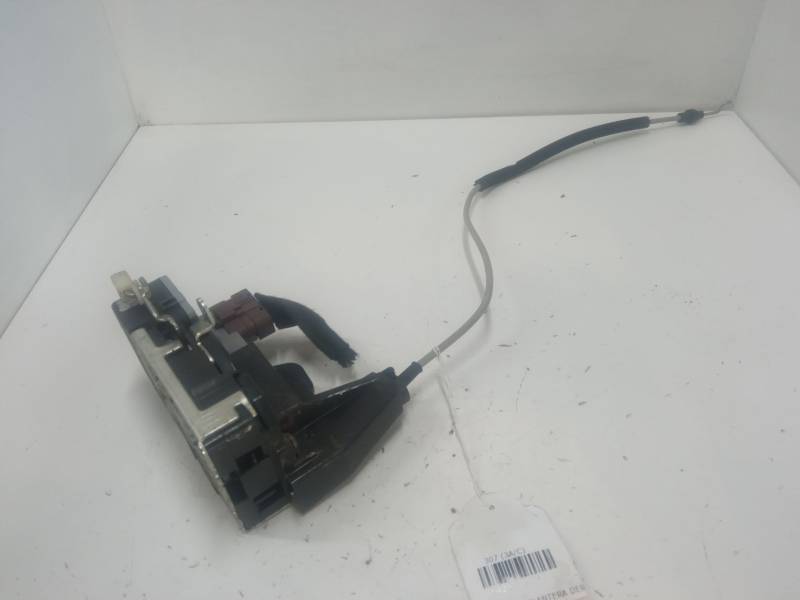 CERRADURA PUERTA DELANTERA DERECHA 