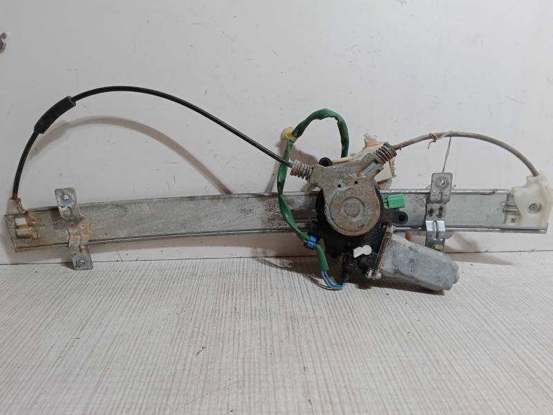 ELEVALUNAS ELECTRICO DELANTERO DERECHO 