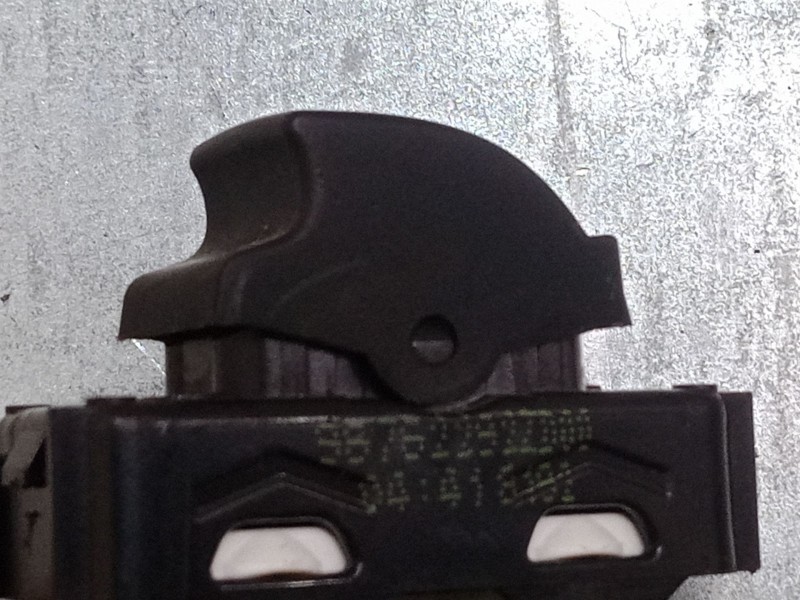 Recambio de mando elevalunas delantero derecho para citroën c4 spacetourer (3d_) 1.5 bluehdi 130 referencia OEM IAM   