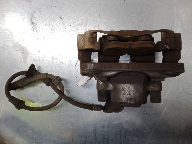 Recambio de pinza freno delantera derecha para citroën c4 spacetourer (3d_) 1.5 bluehdi 130 referencia OEM IAM   