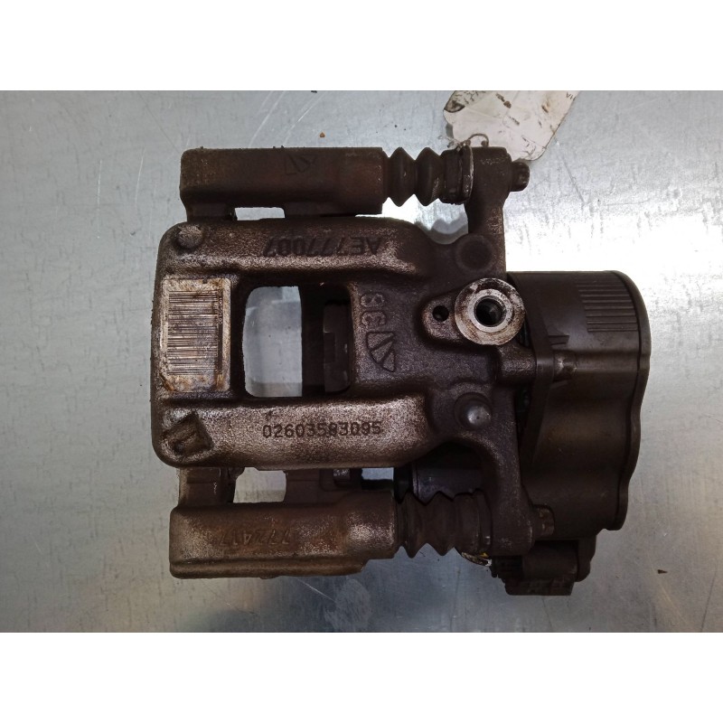 Recambio de pinza freno trasera derecha para citroën c4 spacetourer (3d_) 1.5 bluehdi 130 referencia OEM IAM   