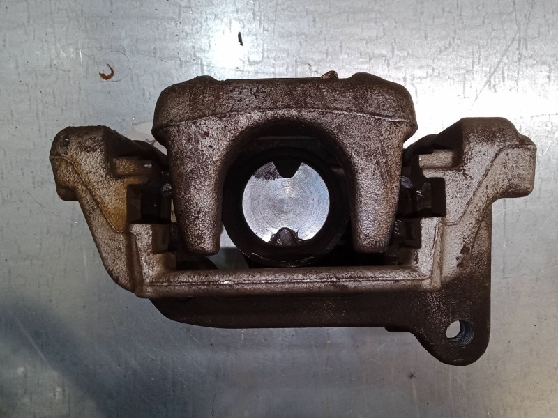 Recambio de pinza freno trasera derecha para citroën c4 spacetourer (3d_) 1.5 bluehdi 130 referencia OEM IAM   