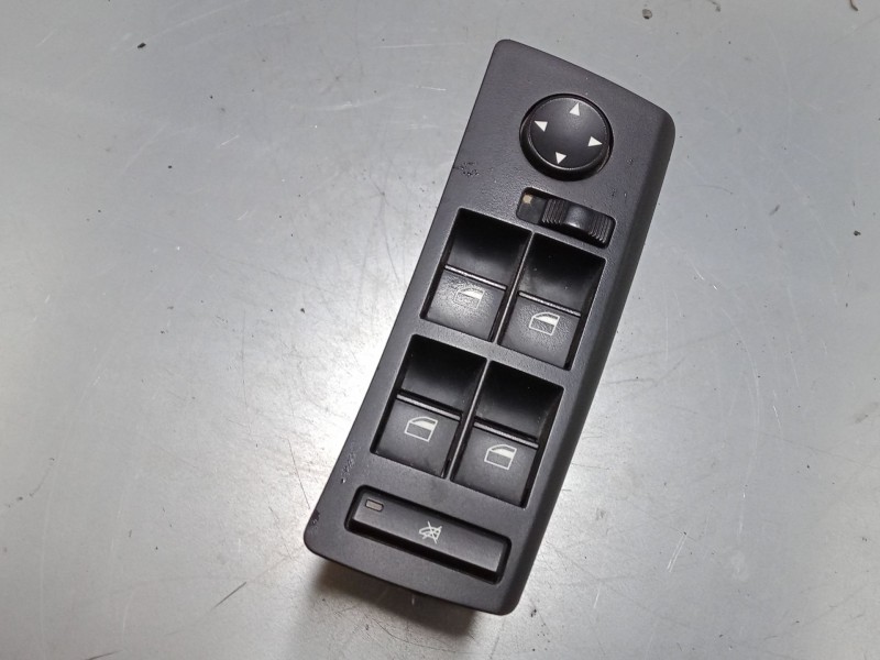 Recambio de mando elevalunas delantero izquierdo para bmw x5 (e53) 3.0 d referencia OEM IAM 6952795  