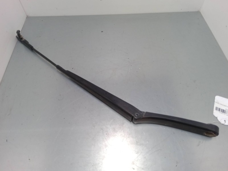 Recambio de brazo limpia delantero izquierdo para volkswagen golf v (1k1) 1.6 referencia OEM IAM 1K195540903C  