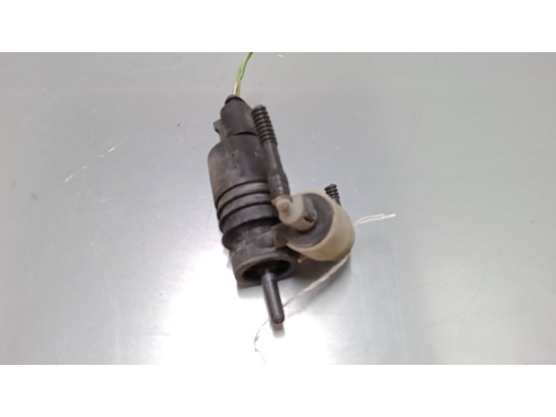 Recambio de bomba limpia para volkswagen golf v (1k1) 1.6 referencia OEM IAM 1K6955651  