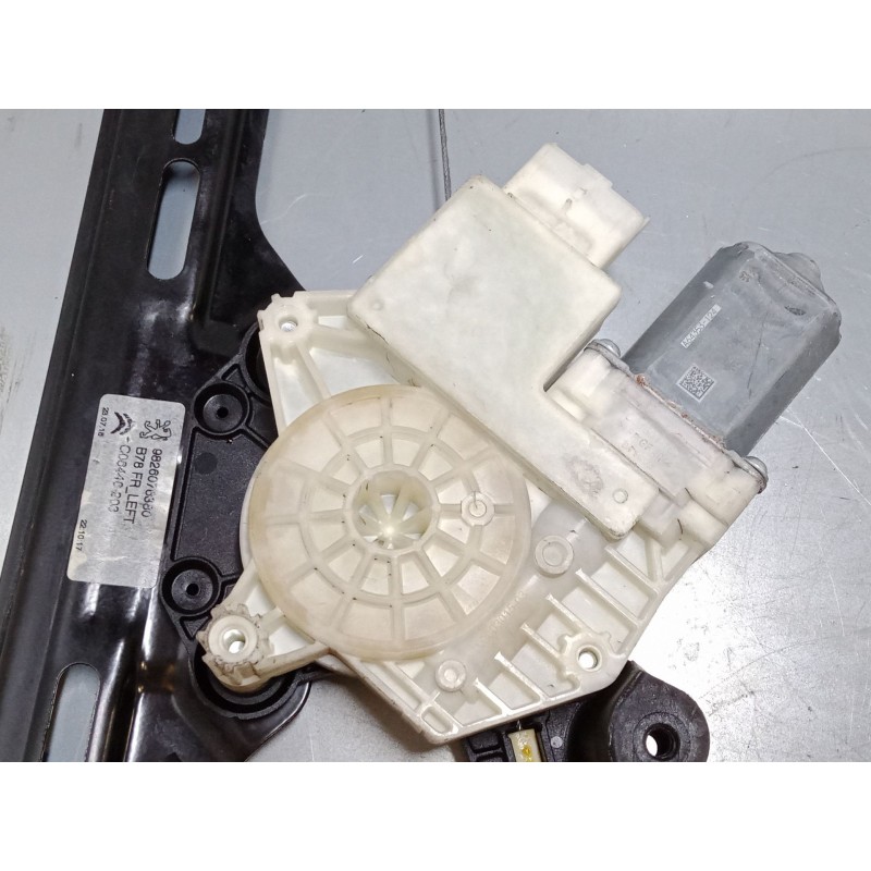 Recambio de elevalunas delantero izquierdo para citroën c4 spacetourer (3d_) 1.5 bluehdi 130 referencia OEM IAM 9825709780982607