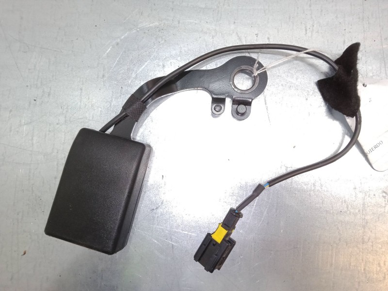 Recambio de enganche cinturon trasero izquierdo para citroën c4 spacetourer (3d_) 1.5 bluehdi 130 referencia OEM IAM   