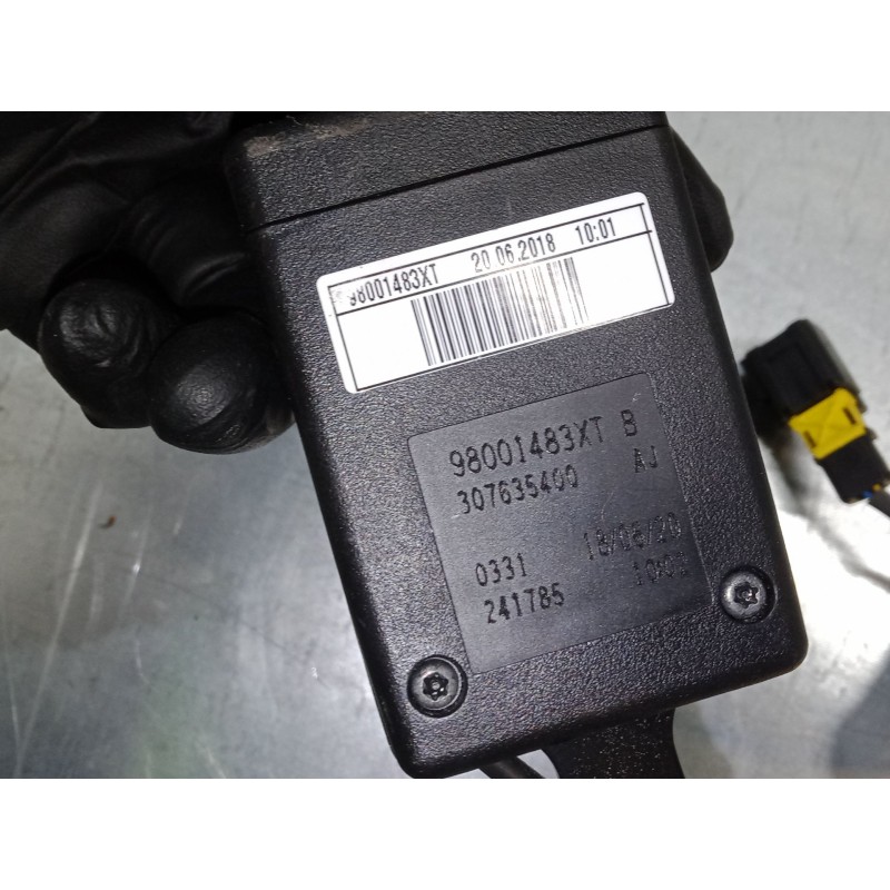 Recambio de enganche cinturon trasero izquierdo para citroën c4 spacetourer (3d_) 1.5 bluehdi 130 referencia OEM IAM   