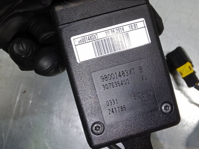 Recambio de enganche cinturon trasero izquierdo para citroën c4 spacetourer (3d_) 1.5 bluehdi 130 referencia OEM IAM   