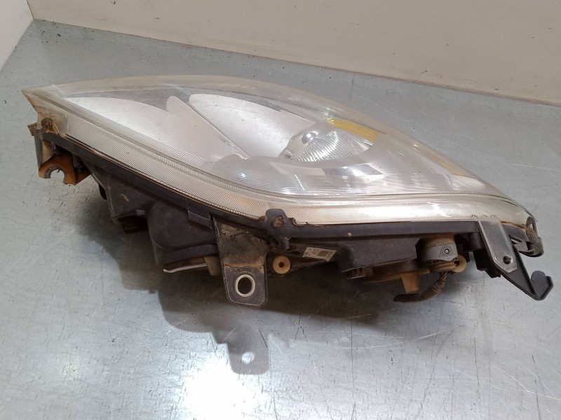 Recambio de faro derecho para fiat bravo ii (198_) 1.4 (198axa1b) referencia OEM IAM 437009999  00517575340