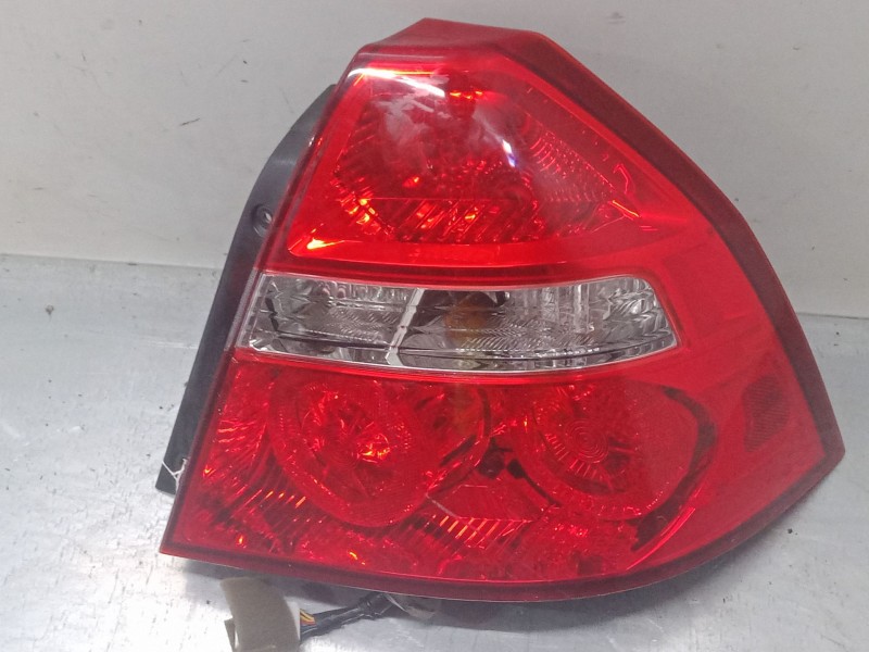 Recambio de piloto trasero derecho para chevrolet aveo / kalos sedán (t200) 1.4 referencia OEM IAM   