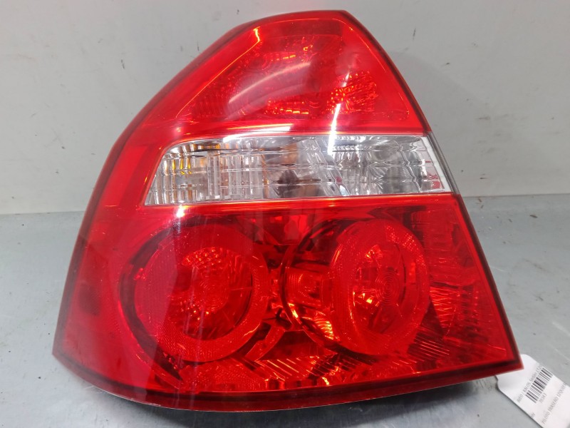 Recambio de piloto trasero izquierdo para chevrolet aveo / kalos sedán (t200) 1.4 referencia OEM IAM   