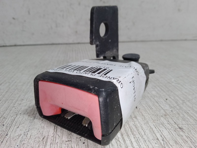 Recambio de anclaje cinturon trasero izquierdo para fiat grande punto van (199_) 1.3 jtd multijet (199cxc1a) referencia OEM IAM 