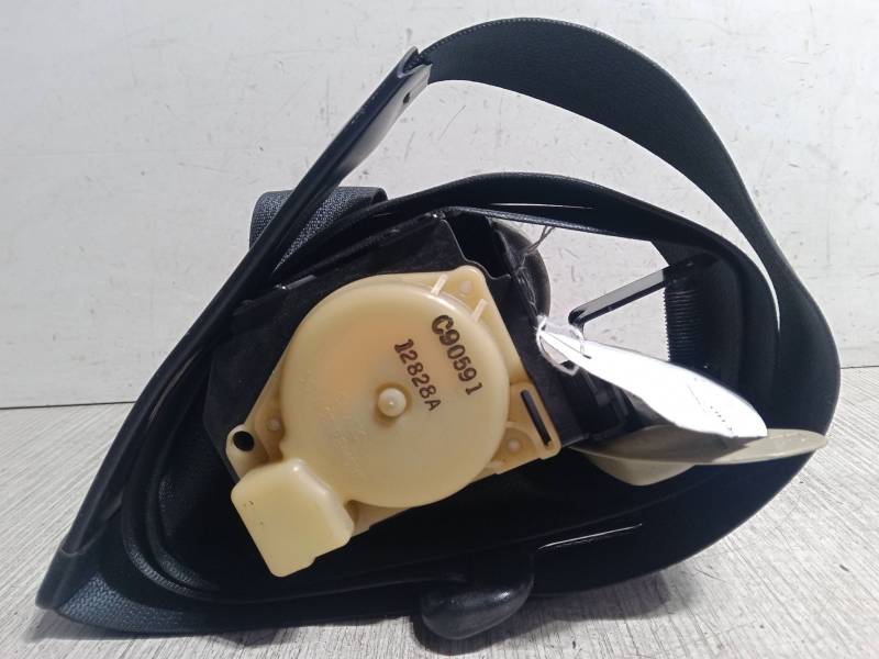 CINTURON SEGURIDAD DELANTERO DERECHO 