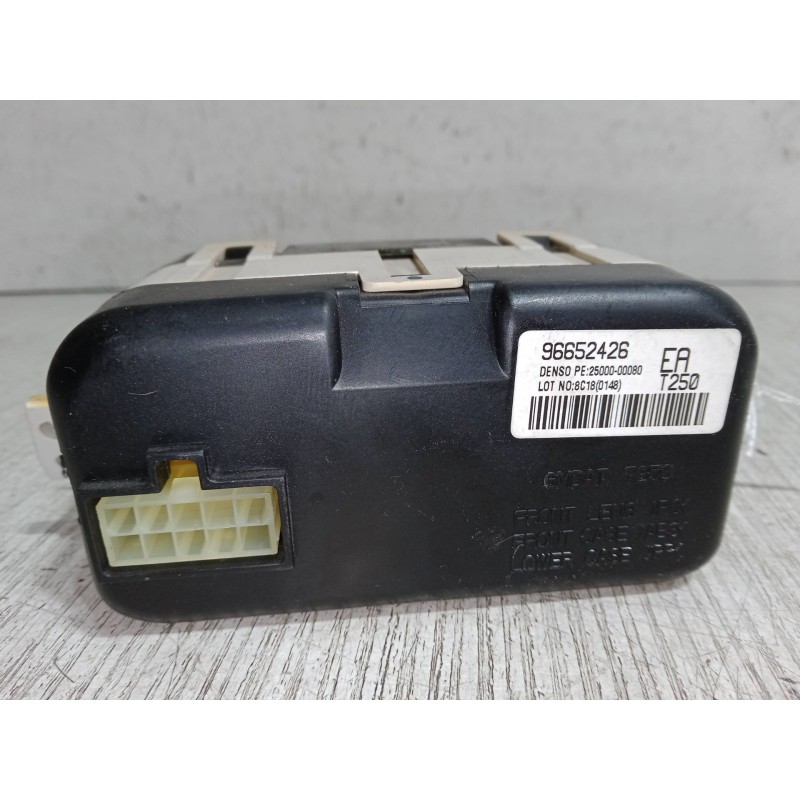 Recambio de pantalla interior reloj para chevrolet aveo / kalos sedán (t250, t255) 1.4 referencia OEM IAM 96652426  