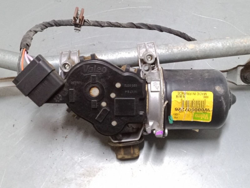 Recambio de motor limpia delantero para renault megane iii hatchback (bz0/1_, b3_) 1.6 16v (bz0h) referencia OEM IAM   