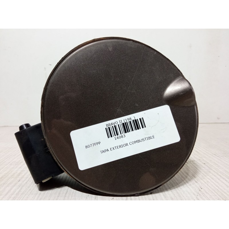 Recambio de tapa exterior combustible para fiat bravo ii (198_) 1.9 d multijet (198axd1a) referencia OEM IAM PA66-MD40  