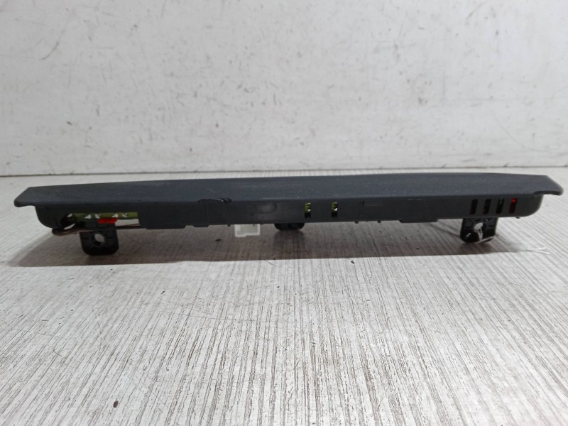 Recambio de luz central de freno para hyundai coupe ii (gk) 1.6 16v referencia OEM IAM 927002c000  