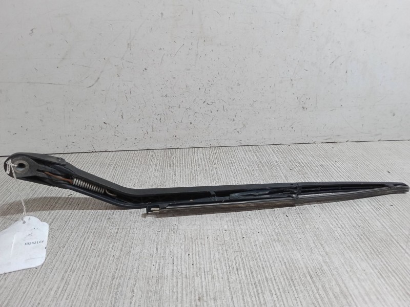 Recambio de brazo limpia trasero para fiat punto (176_) 1.7 td referencia OEM IAM   