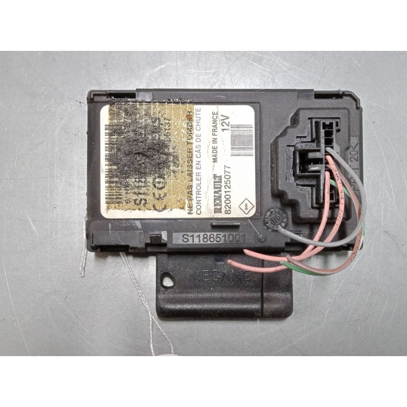 Recambio de clausor para renault megane ii station wagon (km0/1_) 1.6 16v referencia OEM IAM 8200125077  