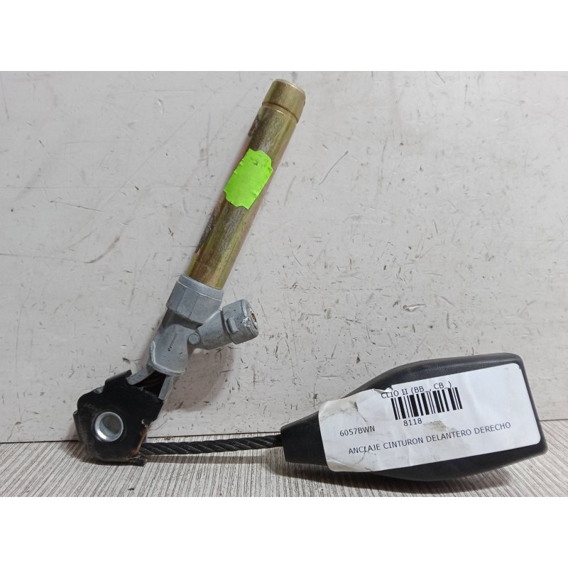 Recambio de anclaje cinturon delantero derecho para renault clio ii (bb_, cb_) 1.2 16v (bb05, bb0w, bb11, bb27, bb2t, bb2u, bb2v