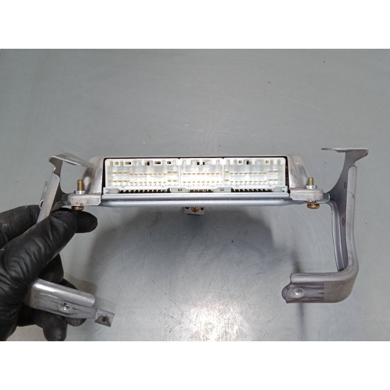 Recambio de centralita motor uce para toyota corolla (_e12_) 1.6 vvt-i (zze121_) referencia OEM IAM 8966113250  1752008301 Recambio de centralita motor uce para toyota corolla (_e12_) 1.6 vvt-i (zze121_) referencia OEM IAM 8966113250  1752008301