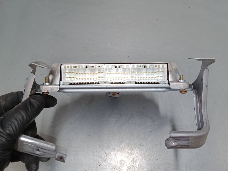 Recambio de centralita motor uce para toyota corolla (_e12_) 1.6 vvt-i (zze121_) referencia OEM IAM 8966113250  1752008301 Recambio de centralita motor uce para toyota corolla (_e12_) 1.6 vvt-i (zze121_) referencia OEM IAM 8966113250  1752008301