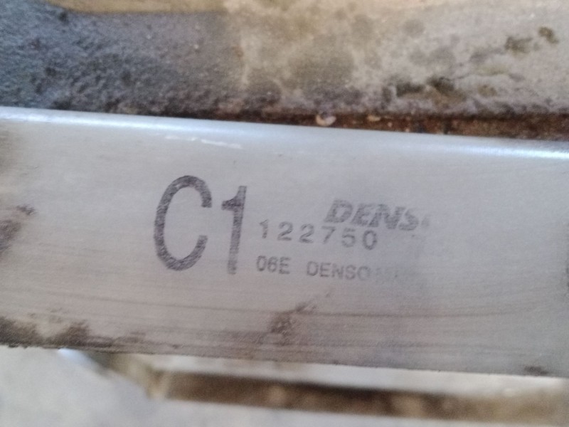 Recambio de electroventilador para toyota corolla (_e12_) 1.6 vvt-i (zze121_) referencia OEM IAM C1122750   Recambio de electroventilador para toyota corolla (_e12_) 1.6 vvt-i (zze121_) referencia OEM IAM C1122750