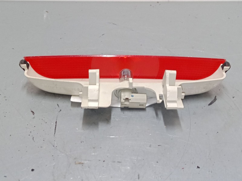 Recambio de luz central de freno para mazda 3 (bk) 1.6 (bk14) referencia OEM IAM   