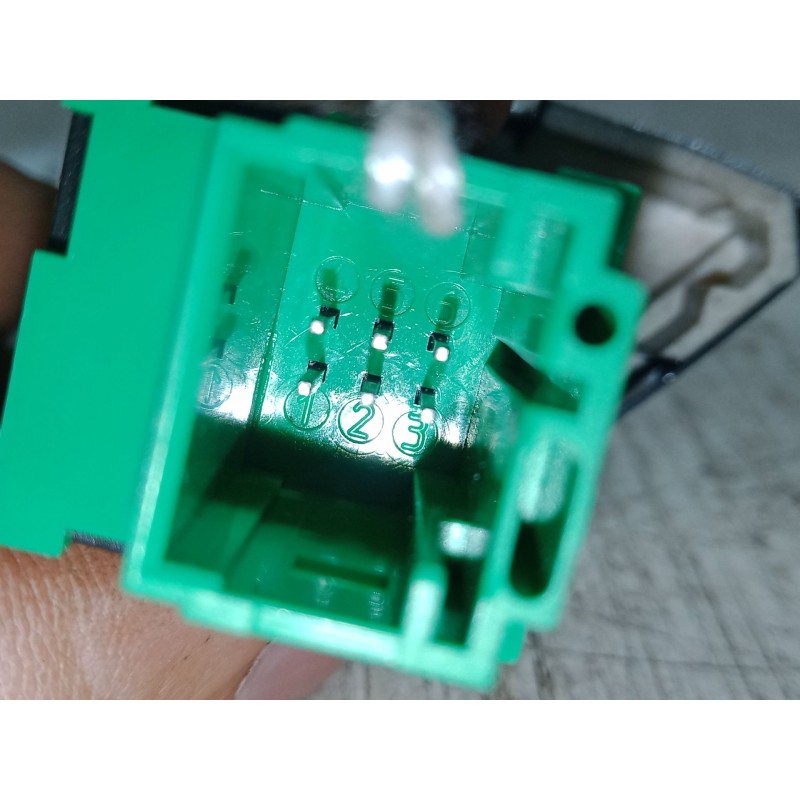 Recambio de interruptor cerradura central para citroën c3 ii (sc_) 1.4 hdi 70 (sc8hzc, sc8hr0, sc8hp4) referencia OEM IAM 966565