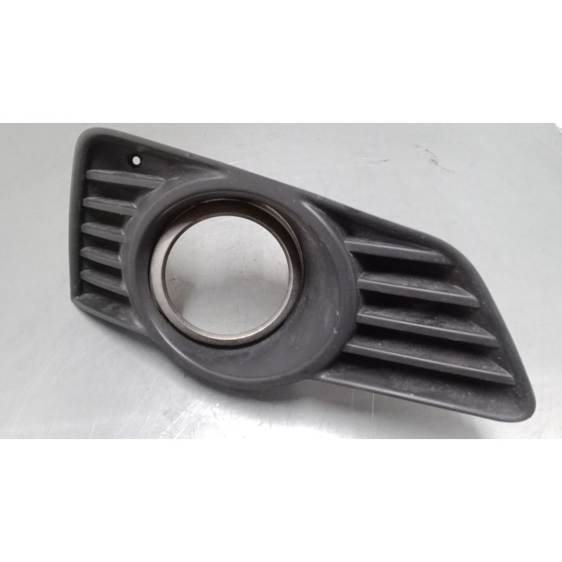 Recambio de alojamiento faro antiniebla derecho para opel tigra twintop (x04) 1.4 (r97) referencia OEM IAM   