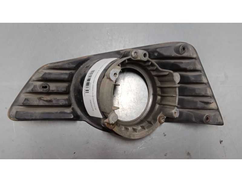 Recambio de alojamiento faro antiniebla derecho para opel tigra twintop (x04) 1.4 (r97) referencia OEM IAM   