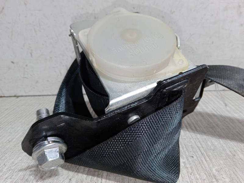 Recambio de cinturon seguridad trasero izquierdo para hyundai coupe ii (gk) 1.6 16v referencia OEM IAM 041190  